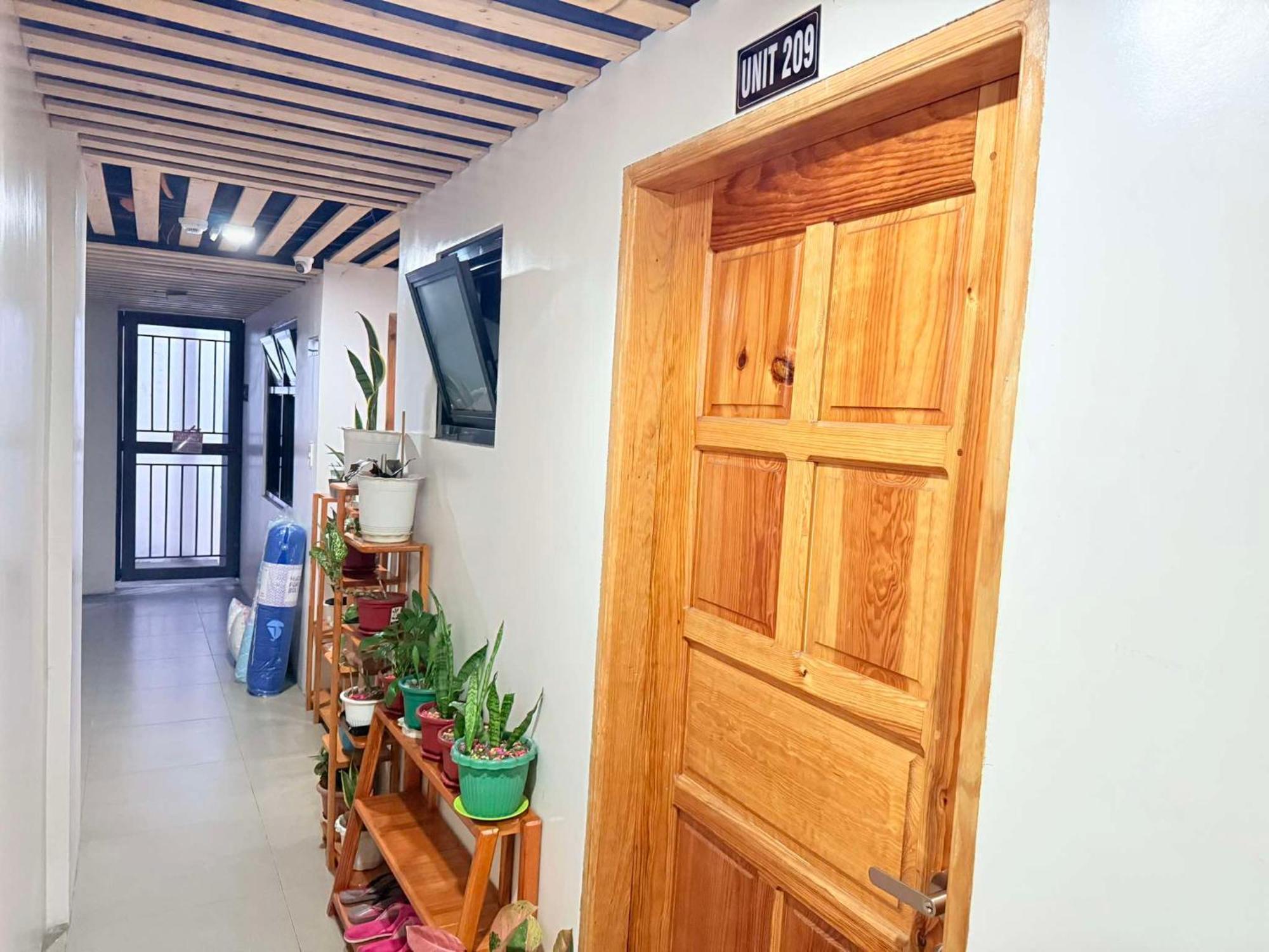 Appartamento Triple Js 209 Tlcs Baguio City Esterno foto